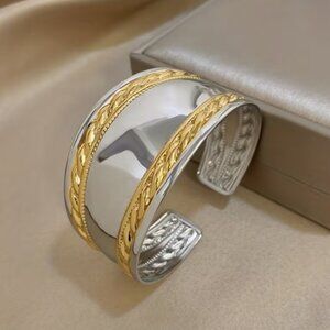 Luxury Elegant Twisted Wide Curved Stainless Steel Open Bracelet Bangle